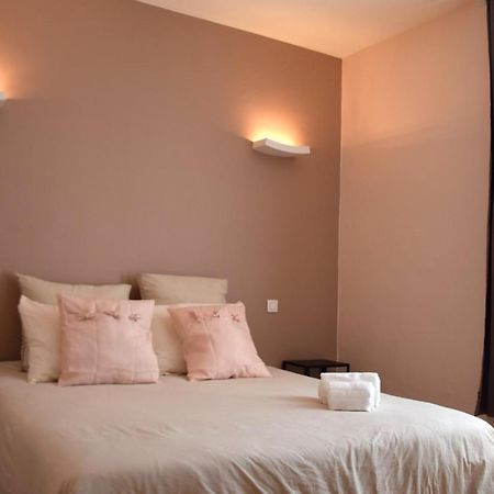 Le Lys Hotel Lacrouzette Kültér fotó